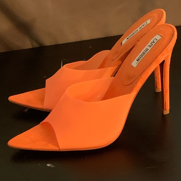 NIB Women’s Size 8.5 Cape Robins Heels - Picture 7 of 7